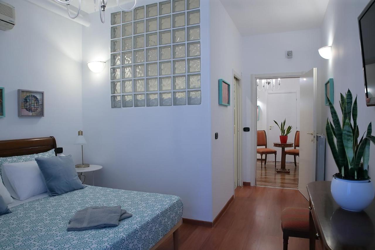 Savoia & Cavour _ Premium Signature _ Hotel Bari Kültér fotó